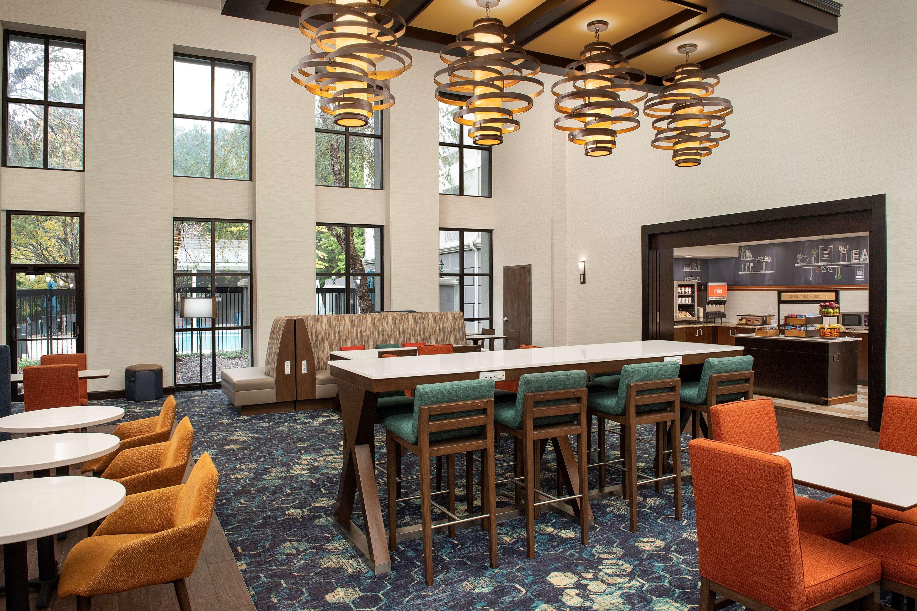 Hampton Inn & Suites Alpharetta-Windward Exterior foto